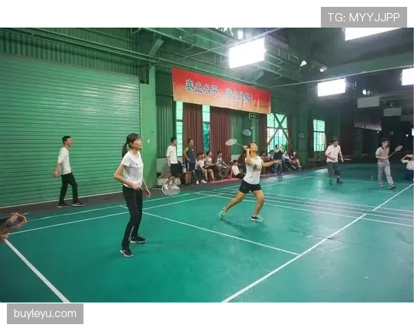 半场时间规则：中场休息长度与裁判加时判定说明